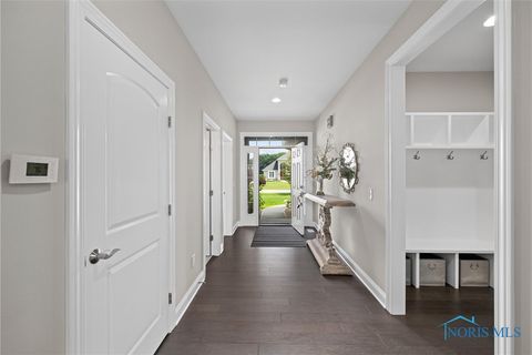 Tiny photo for 902 Pine Valley Drive, Bowling Green, OH 43402 (MLS # 6136960)