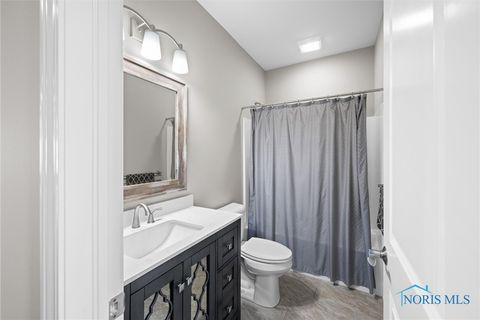 Tiny photo for 902 Pine Valley Drive, Bowling Green, OH 43402 (MLS # 6136960)
