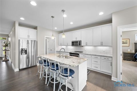 Tiny photo for 902 Pine Valley Drive, Bowling Green, OH 43402 (MLS # 6136960)