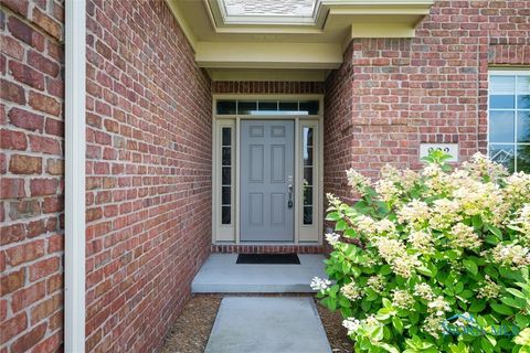 Tiny photo for 902 Pine Valley Drive, Bowling Green, OH 43402 (MLS # 6136960)