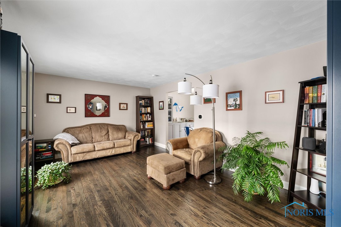 7456 Club Road, Sylvania, Ohio image 8