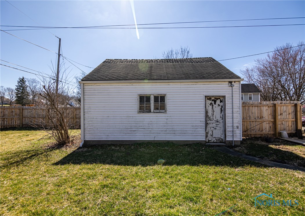 330 N Leighton Street, Kenton, Ohio image 17