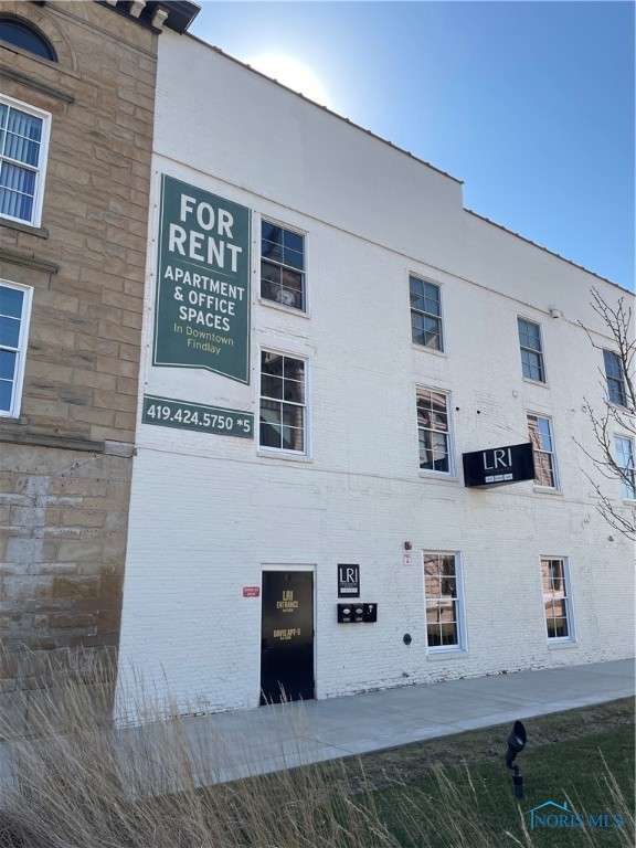 Findlay, Ohio 45840, United States, 2 Bedrooms Bedrooms, ,2 BathroomsBathrooms,Residential,Active,88547