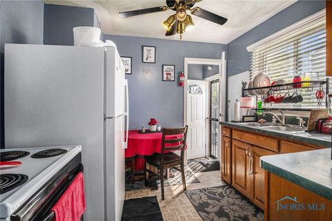 Tiny photo for 710 N Byrne Road, Toledo, OH 43607 (MLS # 6136153)