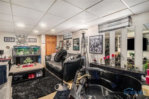 Tiny photo for 710 N Byrne Road, Toledo, OH 43607 (MLS # 6136153)