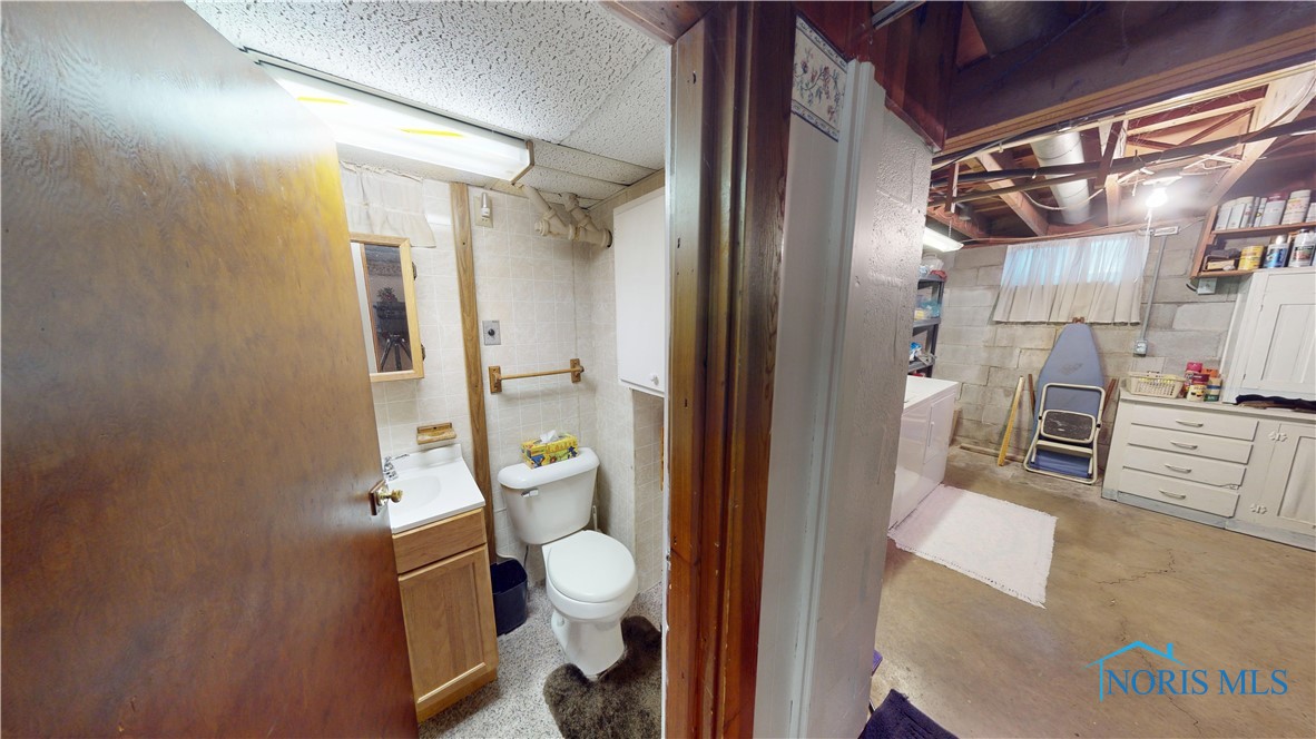 1501 Tiffin Road, Fremont, Ohio image 33