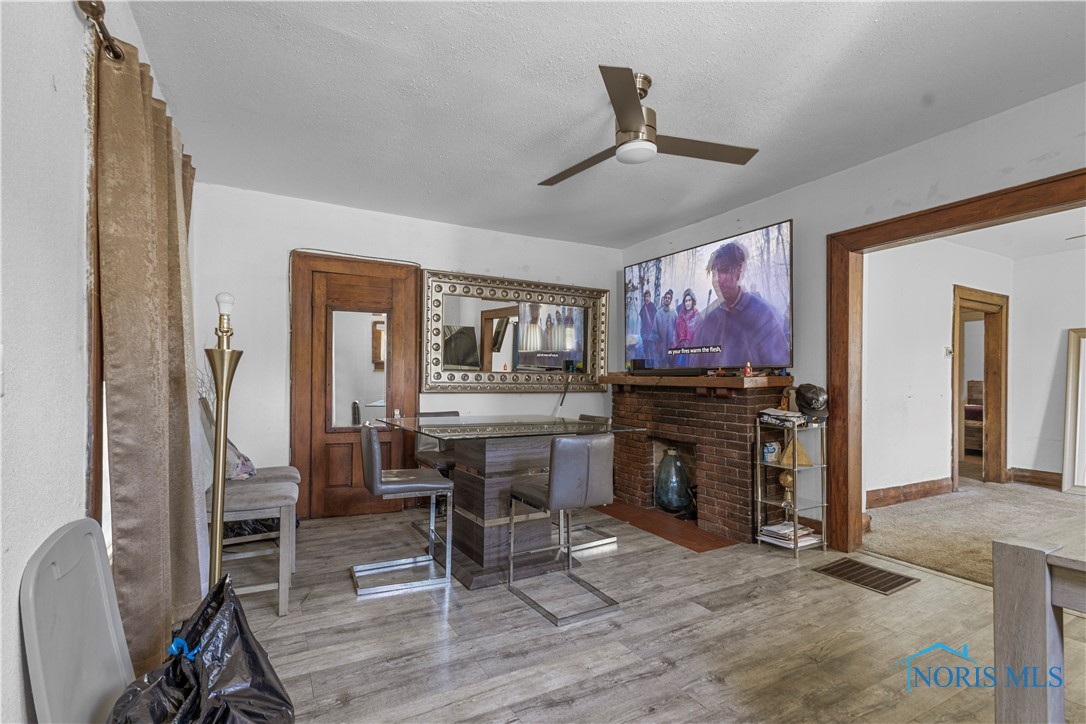 2726 Lawrence Avenue, Toledo, Ohio image 3