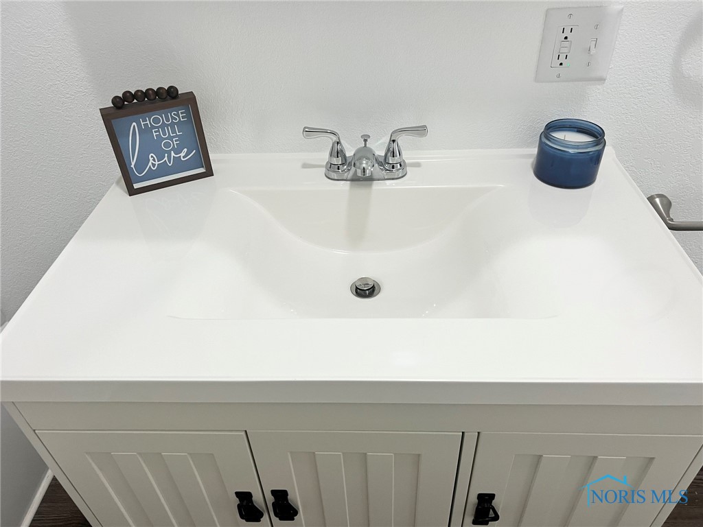 Bloomdale, Ohio 44817, United States, 3 Bedrooms Bedrooms, ,1 BathroomBathrooms,Residential,Active,86429