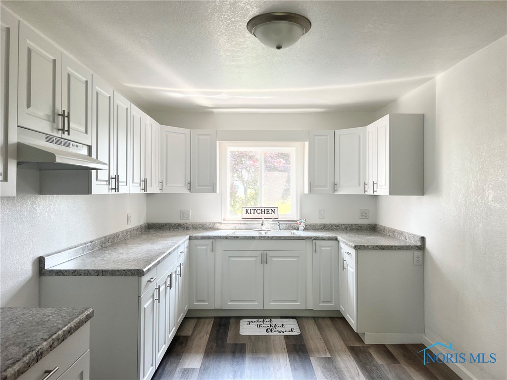 Bloomdale, Ohio 44817, United States, 3 Bedrooms Bedrooms, ,1 BathroomBathrooms,Residential,Active,86429