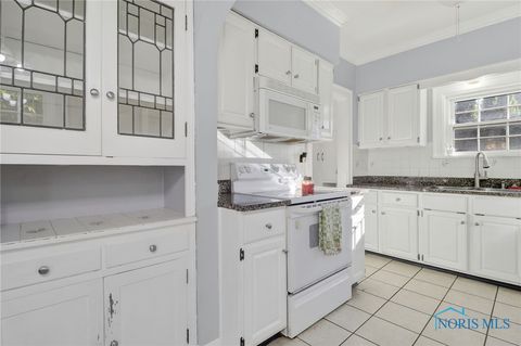 Tiny photo for 2924 Goddard Road, Toledo, OH 43606 (MLS # 6136684)