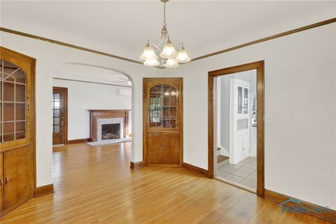 Tiny photo for 2924 Goddard Road, Toledo, OH 43606 (MLS # 6136684)