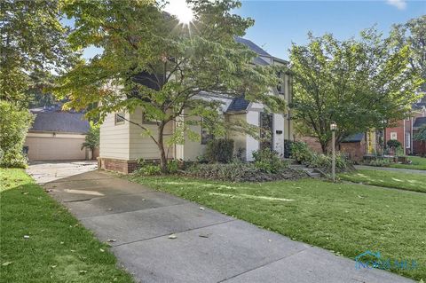 Tiny photo for 2924 Goddard Road, Toledo, OH 43606 (MLS # 6136684)
