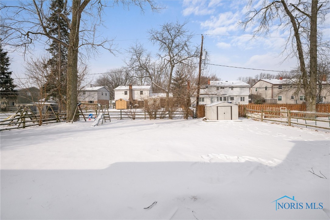 3653 Fairwood Drive, Sylvania, Ohio image 38