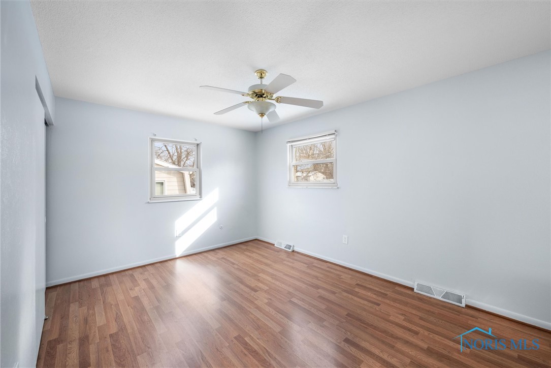 3653 Fairwood Drive, Sylvania, Ohio image 23