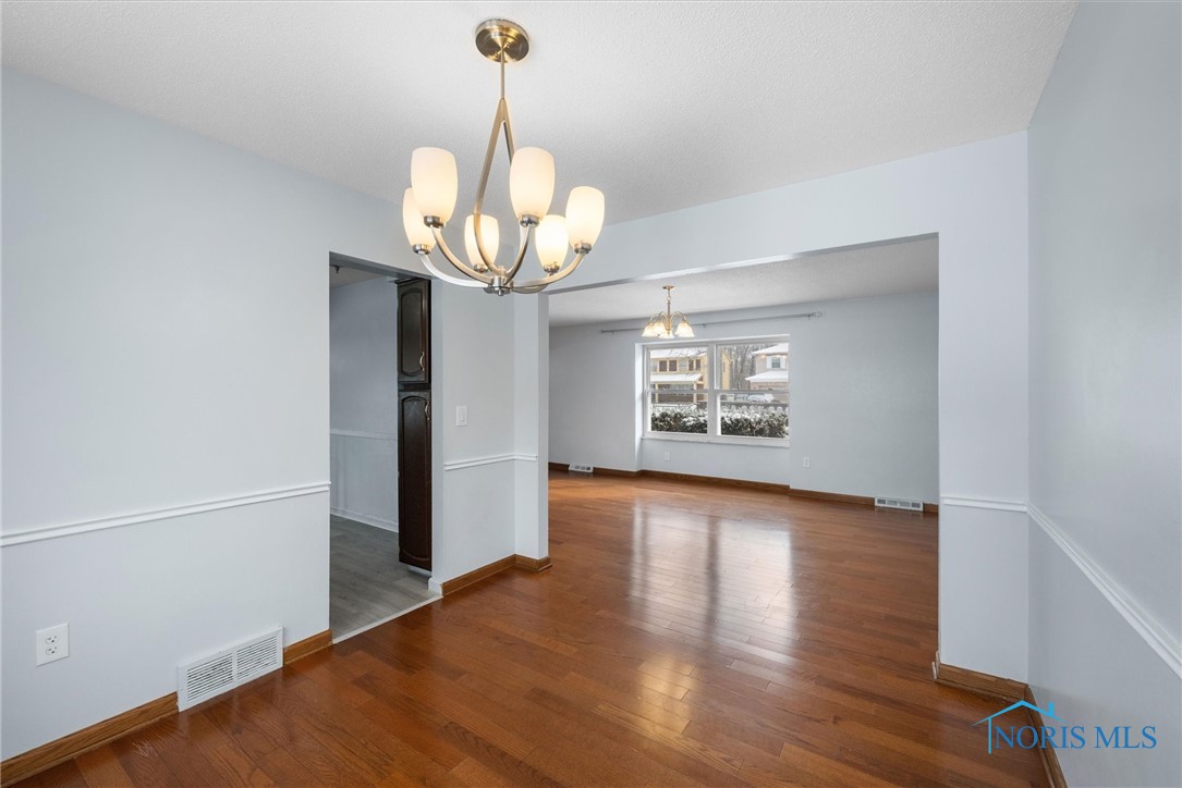 3653 Fairwood Drive, Sylvania, Ohio image 12