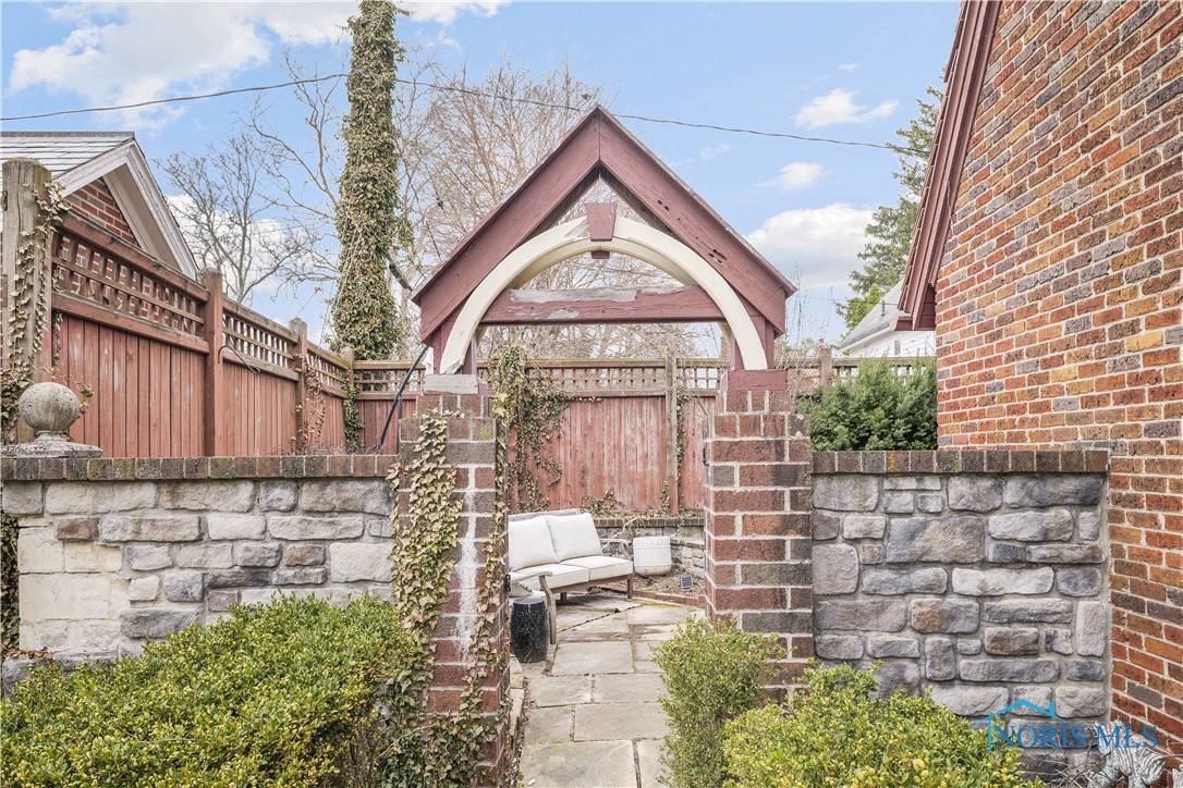2005 Potomac Drive, Toledo, Ohio image 35