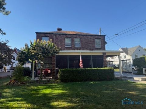 Photo of 305 W 1st Street, Defiance, OH 43512 (MLS # 6136920)