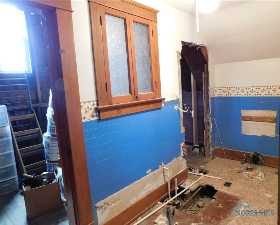 203 N Union Street, Fostoria, Ohio image 22