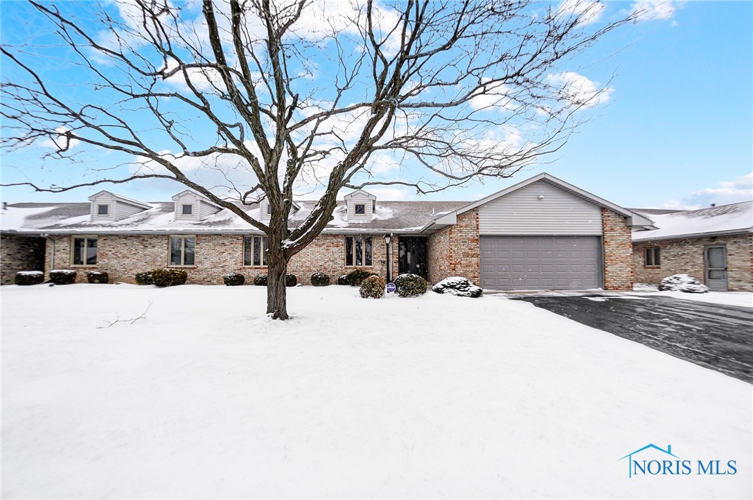 2001 Cobblestone Drive, Findlay, Ohio image 1