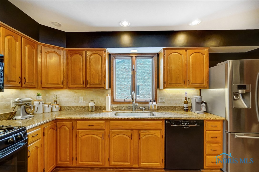 2001 Cobblestone Drive, Findlay, Ohio image 16
