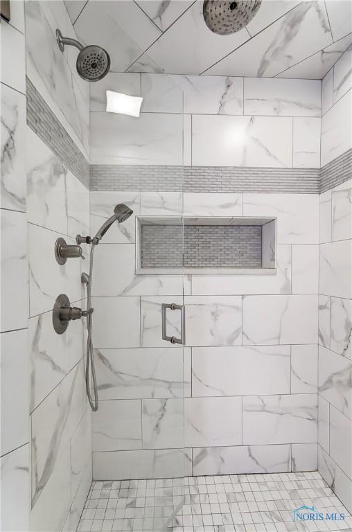 6300 Glen Gary Woods, Waterville, Ohio image 23