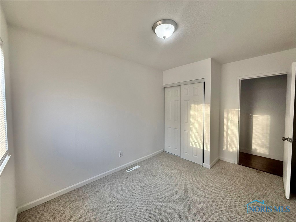 9721 Oak Bend Avenue, Holland, Ohio image 11