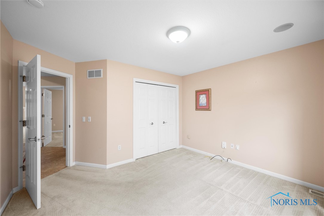 629 Meadowchase Lane, Toledo, Ohio image 10
