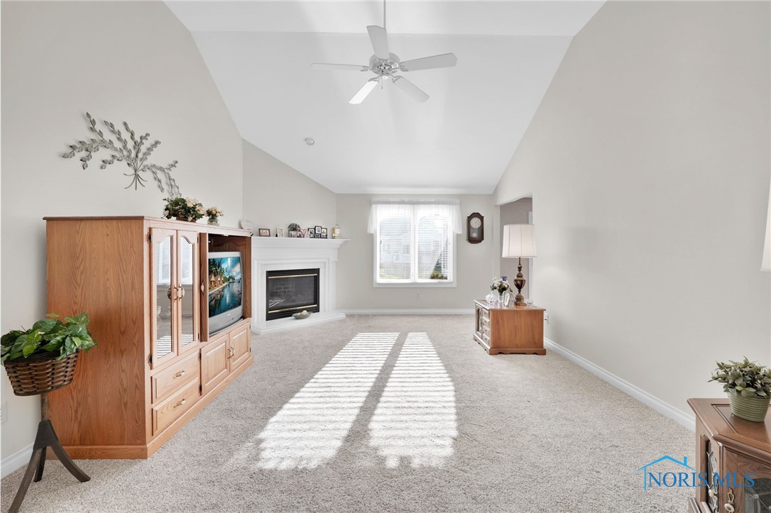 26348 W Wexford Drive, Perrysburg, Ohio image 8
