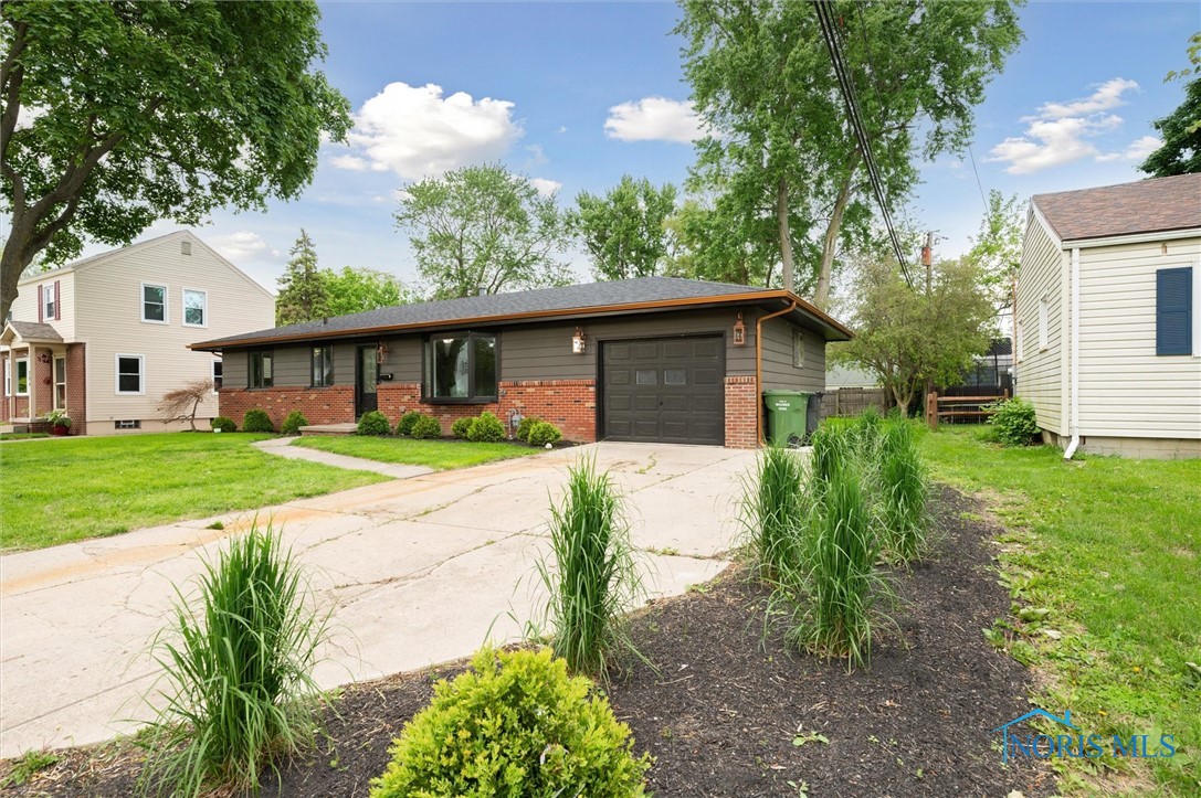 800 Pierce Street, Maumee, Ohio image 3