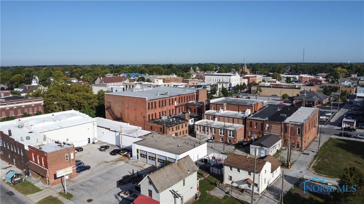 133 E South Street, Fostoria, Ohio image 44