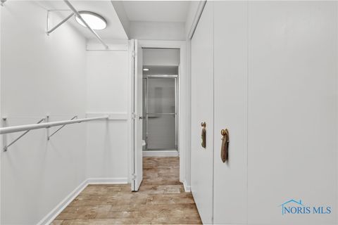 Tiny photo for 4243 W Bancroft Street #104E, Ottawa Hills, OH 43615 (MLS # 6136788)