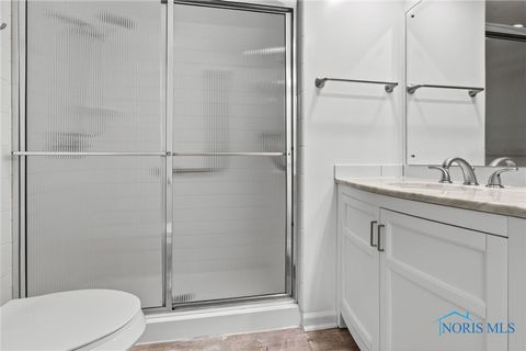 Tiny photo for 4243 W Bancroft Street #104E, Ottawa Hills, OH 43615 (MLS # 6136788)