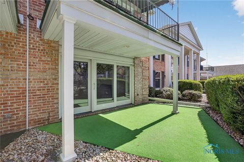 Tiny photo for 4243 W Bancroft Street #104E, Ottawa Hills, OH 43615 (MLS # 6136788)