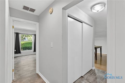 Tiny photo for 4243 W Bancroft Street #104E, Ottawa Hills, OH 43615 (MLS # 6136788)