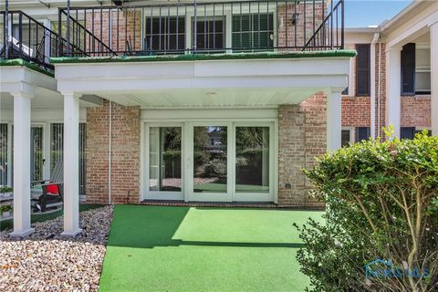 Tiny photo for 4243 W Bancroft Street #104E, Ottawa Hills, OH 43615 (MLS # 6136788)
