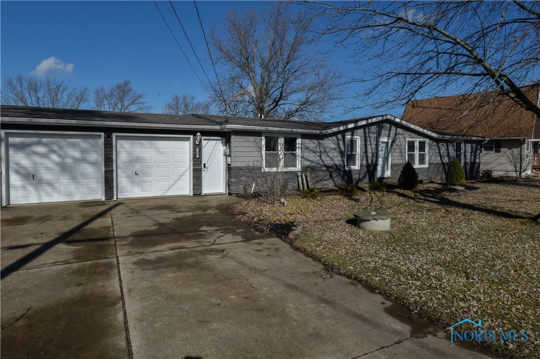 3085 E Canal Road, Port Clinton, Ohio image 24