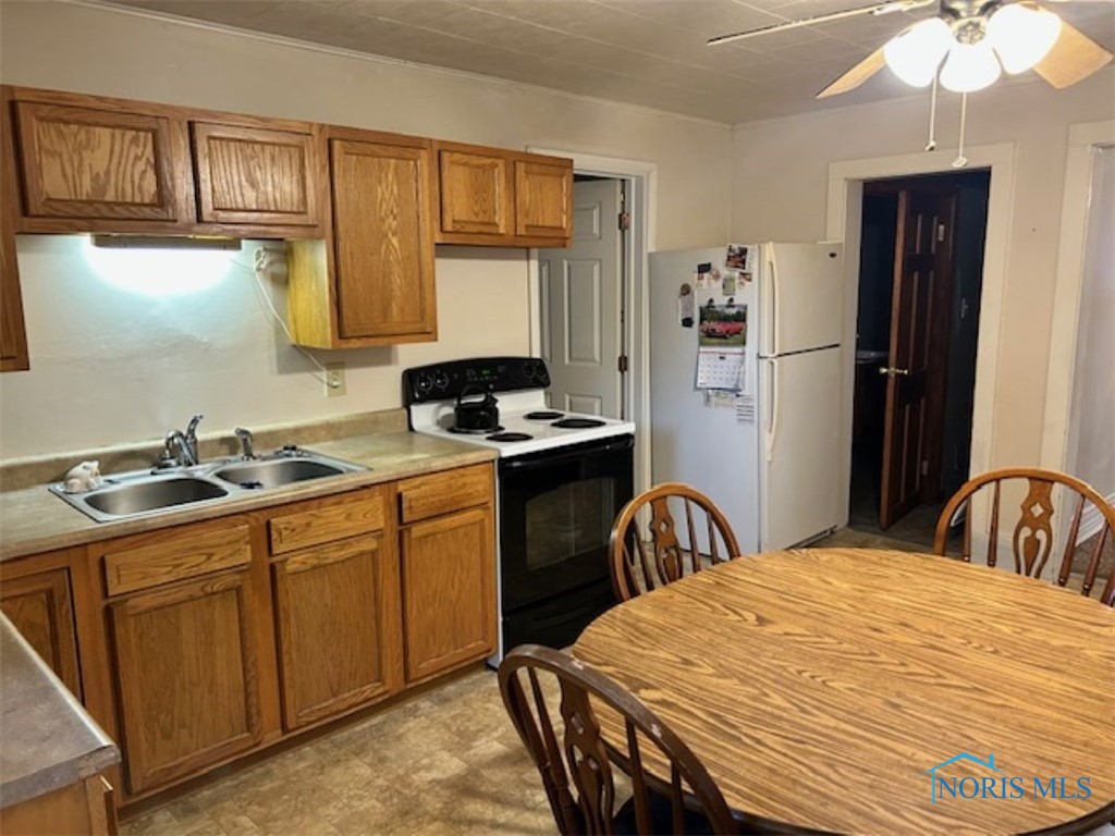 434 S Pleasant Street, Montpelier, Ohio image 3