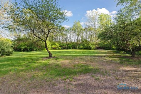 Tiny photo for 7413 Sylvania Avenue, Sylvania, OH 43560 (MLS # 6135915)
