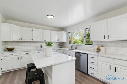 Tiny photo for 7413 Sylvania Avenue, Sylvania, OH 43560 (MLS # 6135915)