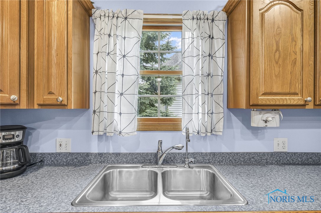 1440 S Redhawk Drive, Perrysburg, Ohio image 13