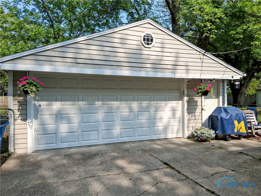 5334 Adella, Toledo, Ohio image 2