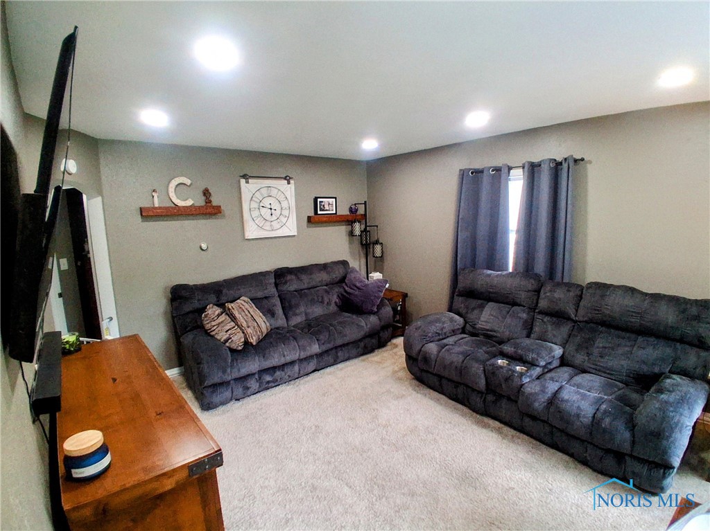 5334 Adella, Toledo, Ohio image 11