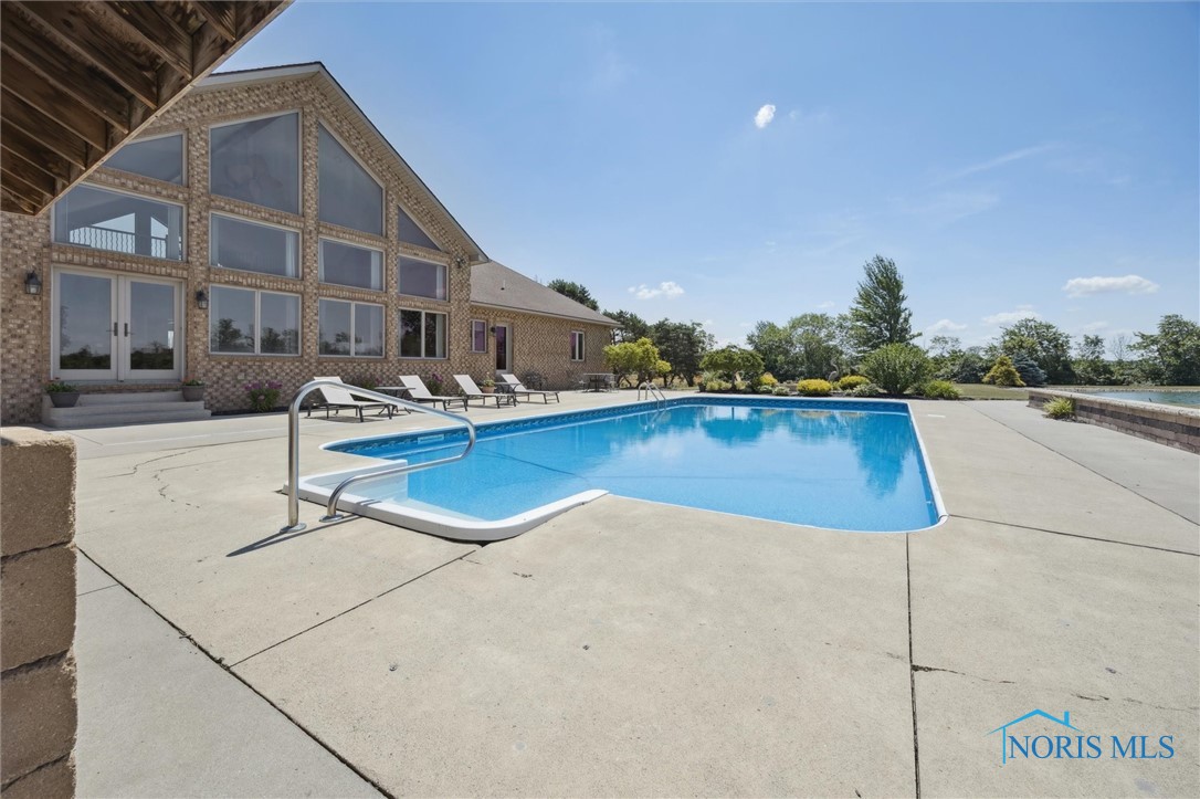 586 N State Route 587