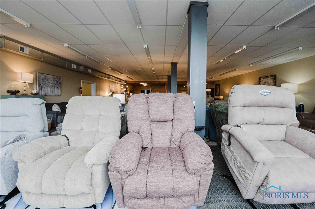 10283 W US Route 224