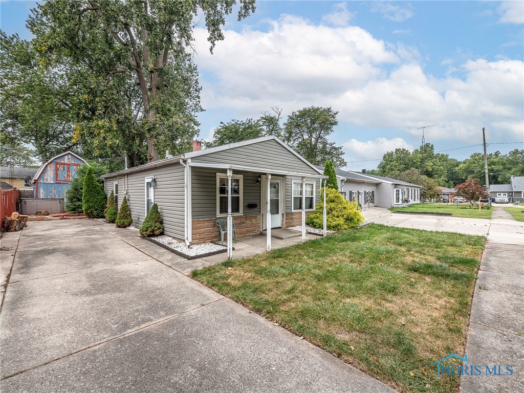 View Toledo, OH 43611 house