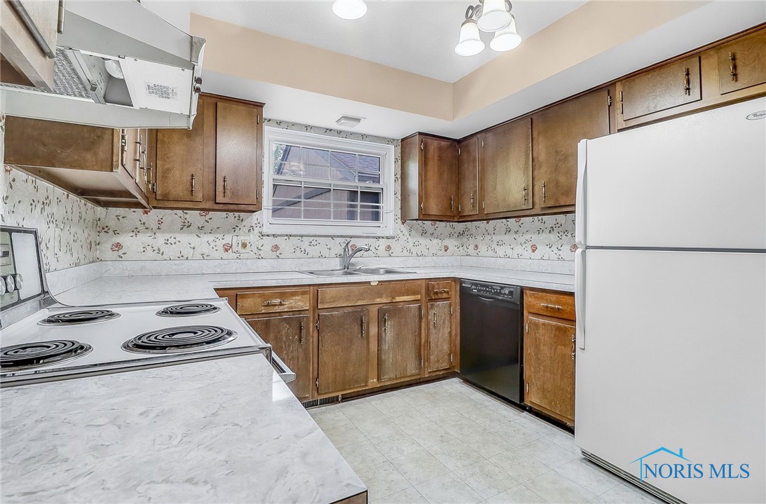 4 Knollwood Drive, Perrysburg, Ohio image 13