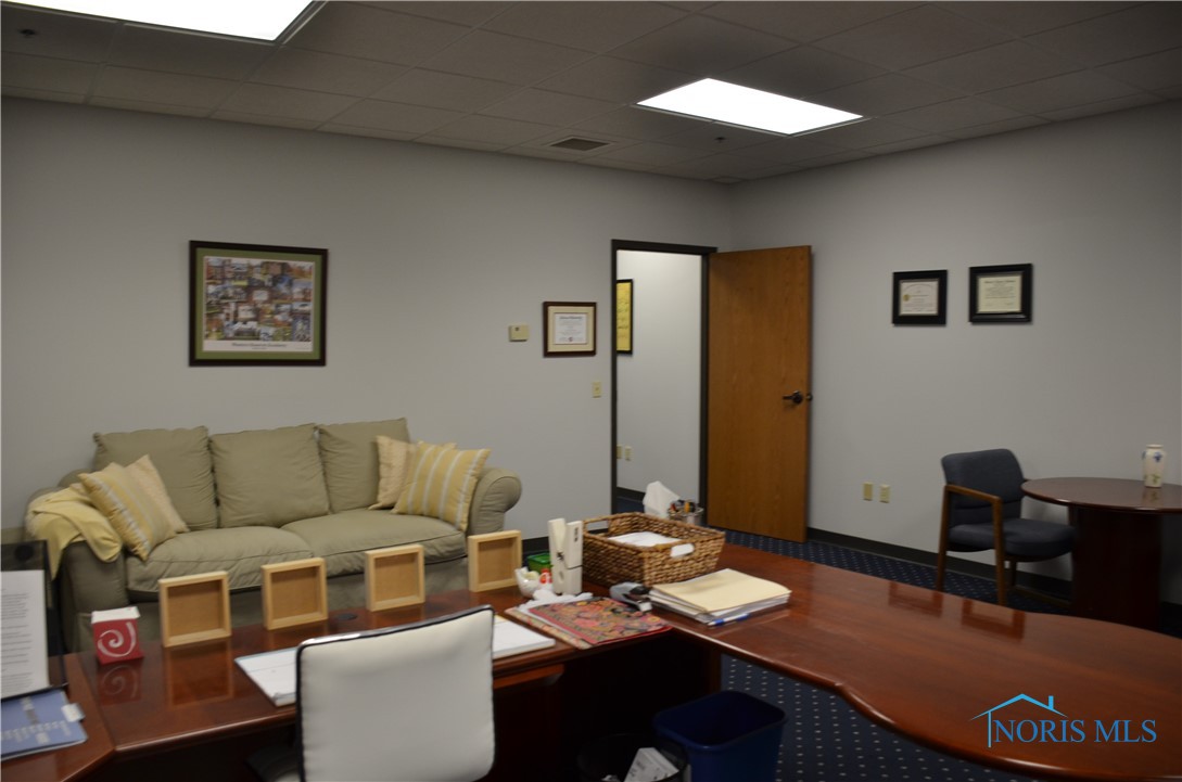 Findlay, Ohio 45840, United States, ,Residential,Active,73427