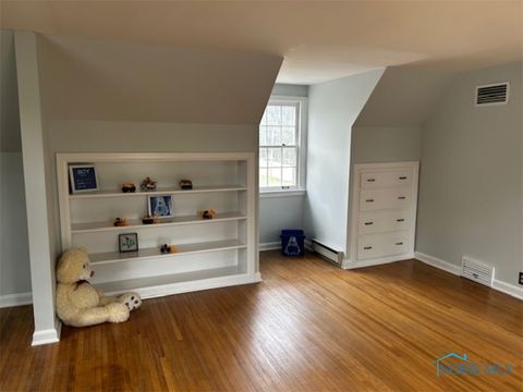 Tiny photo for 817 Oakwood Avenue, Bryan, OH 43506 (MLS # 6136217)