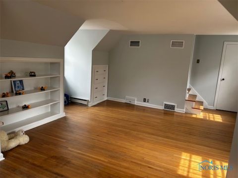 Tiny photo for 817 Oakwood Avenue, Bryan, OH 43506 (MLS # 6136217)
