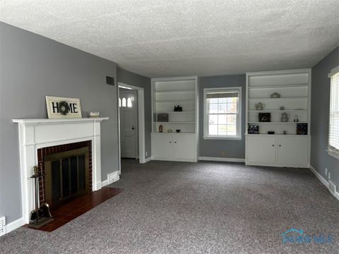 Tiny photo for 817 Oakwood Avenue, Bryan, OH 43506 (MLS # 6136217)